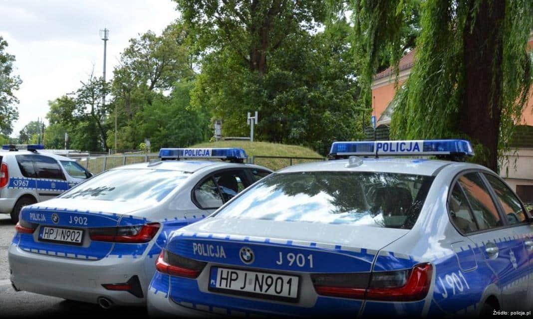 Motto Policji i codzienna służba funkcjonariuszy w Kołobrzegu